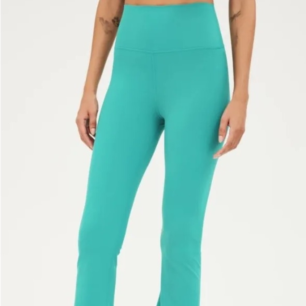 splits 59 true teal color no longer has tags